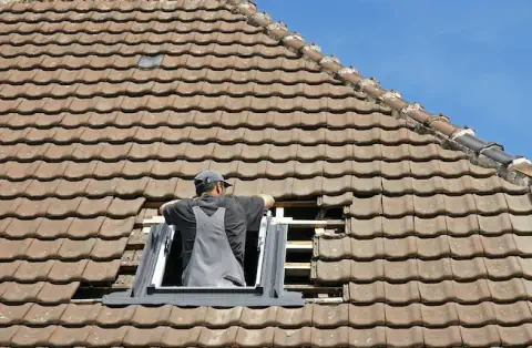 Pose de velux à Roques